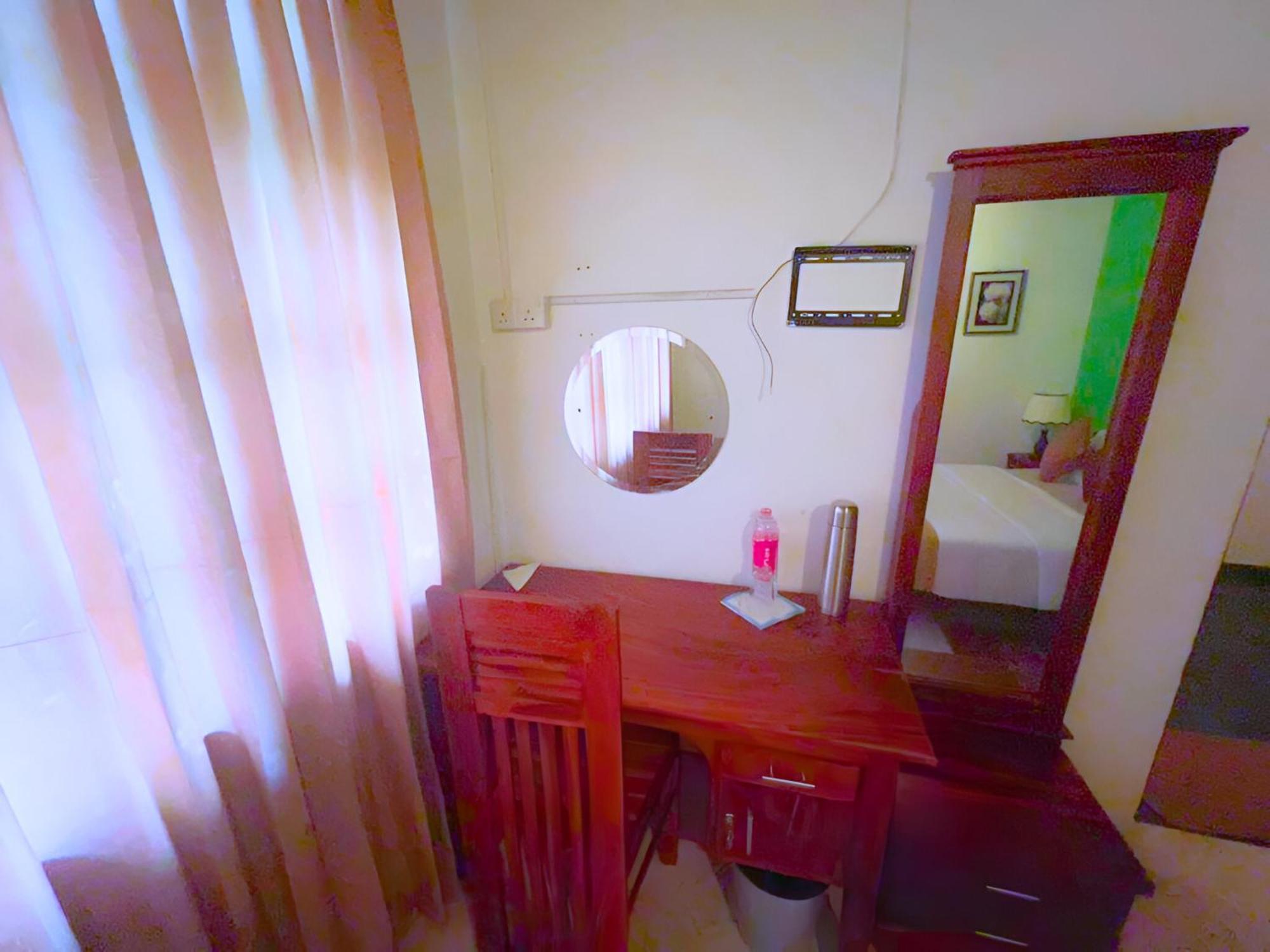ホテル Notre Dame D'Arcadia ヌワラ・エリヤ 部屋 写真